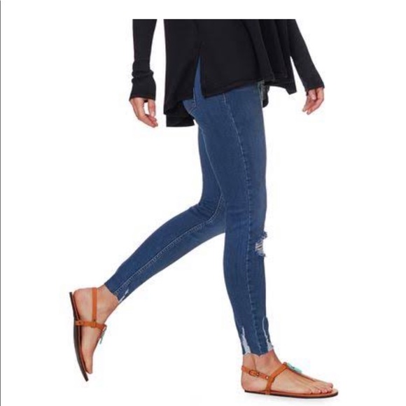 NWOT Free People Distressed Skinny Ankle Jean - Picture 4 of 10